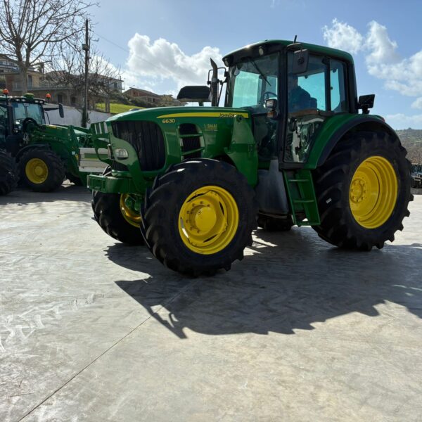 Trattore John Deere Mod 6630 STD con caricatore