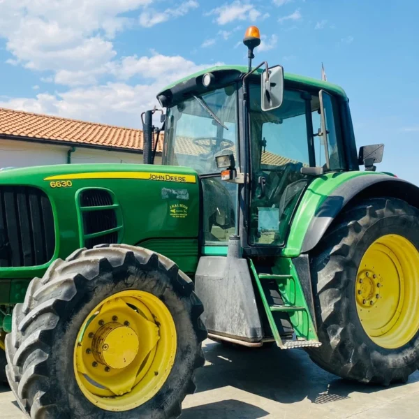 JOHN DEERE 6630